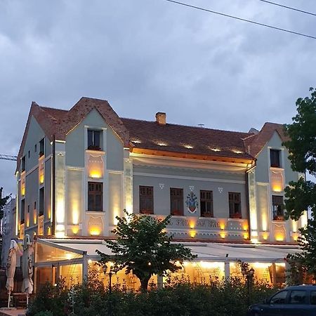 Hotel Conacul Sfantul Sava Brancovici Ineu  Exterior foto